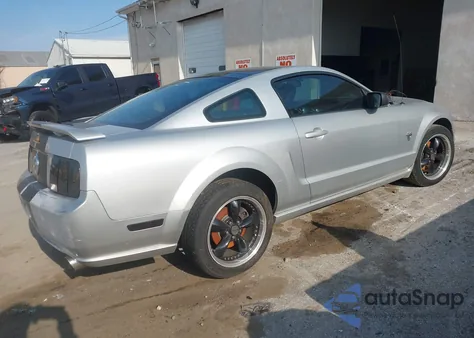 2009 Ford Mustang Gt/Gt Premium из США, поврежденный, VIN 1ZVHT82H795128079